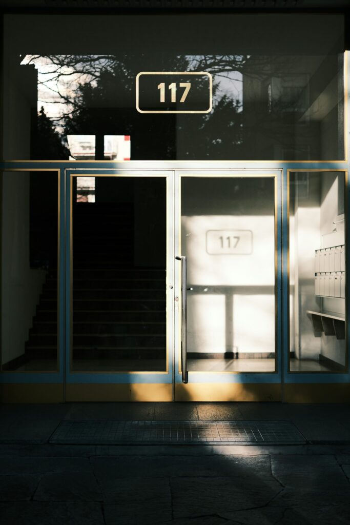 claudio-schwarz-0fcqPmQzo-Y-unsplash